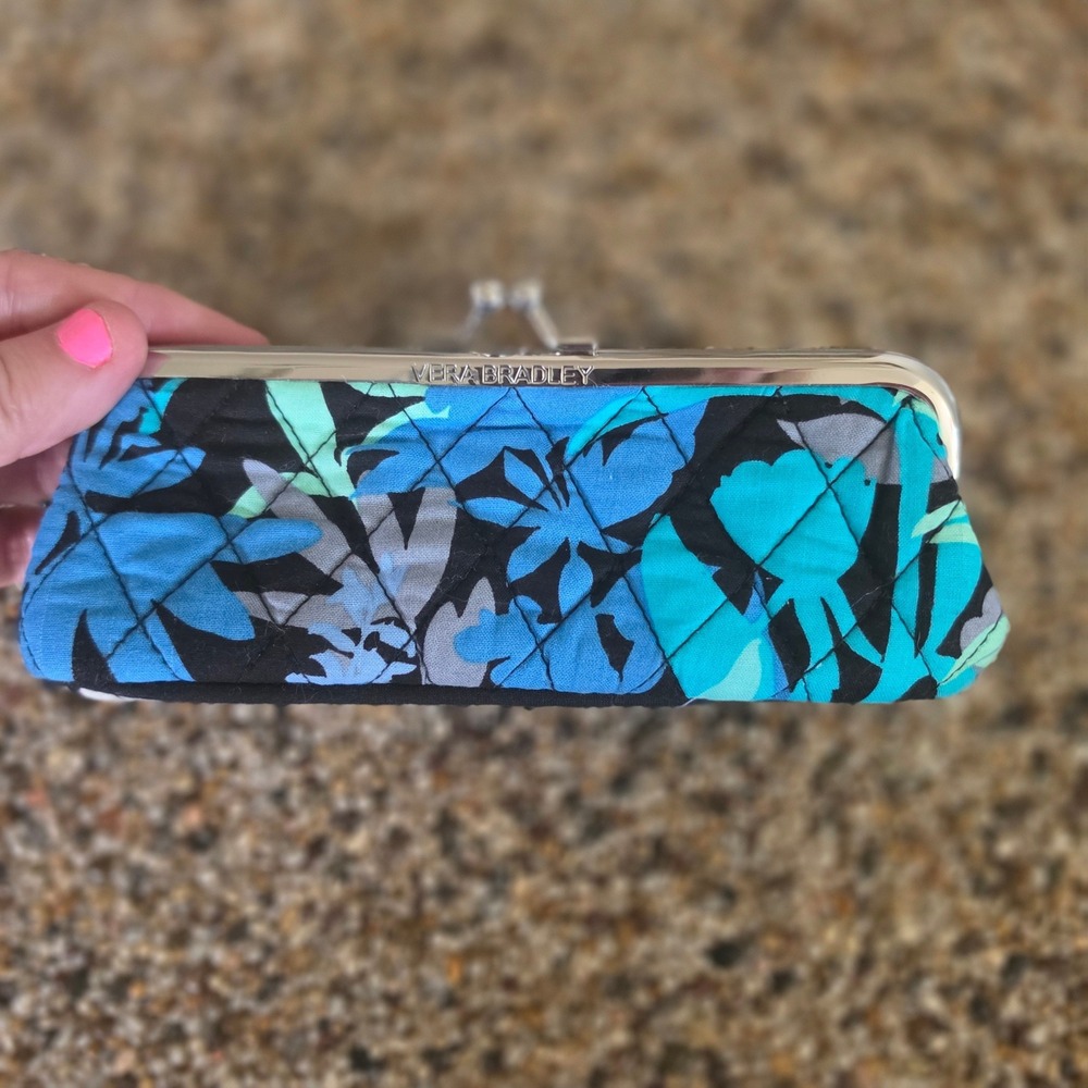 Vera Bradley Night and Day Quilted Kisslock Clutch Blue Black Floral Coin Purse